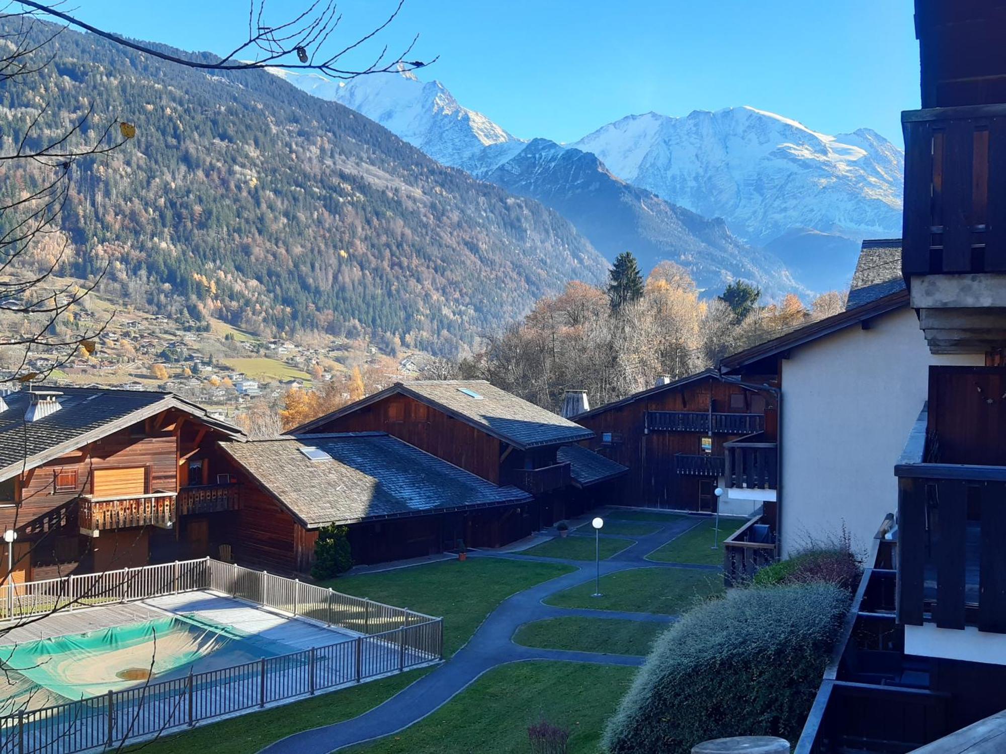 Appartement Meuble Avec Vue Sur Les Montagnes Et Piscine L'Ete Saint-Gervais-les-Bains Exterior foto